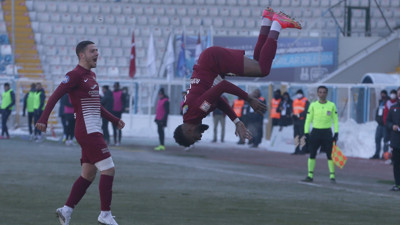 Hatayspor 3 puanı 3 golle aldı