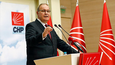 CHP’li Öztrak Cumhurbaşkanı Erdoğan’a sordu: Hayırdır? Damadınıza yeni bir koltuk mu hazırlıyorsunuz?