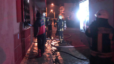 Ailesini diri diri yakacaktı