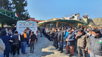 Yangında ölen kardeşler yan yana defnedildi