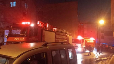 Bursa'da 2 ev alev alev yandı