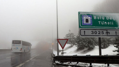 Bolu Dağı'nda kar, tipi ve sis etkili oluyor