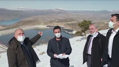 Fırat nehrinin dibine kuruldu. Çıkardıklarını çuvallarla ABD'ye götürüyorlar. Hani ya yerlilik ve millilik