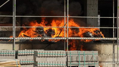 İkitelli'de korkutan yangın