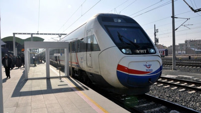 Hızlı Tren yolculuklarında yeni dönem. TCDD açıkladı