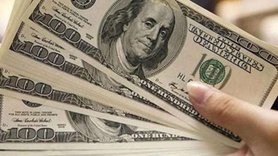 Piyasada şok gelişme. Şirketler sattı döviz mevduatı çakıldı