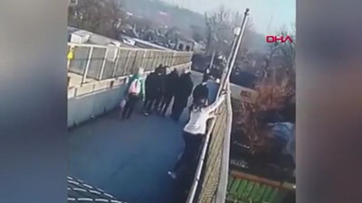 Rusya'da ölüm atlayışını bacağından durdurdu. O anlar kamerada