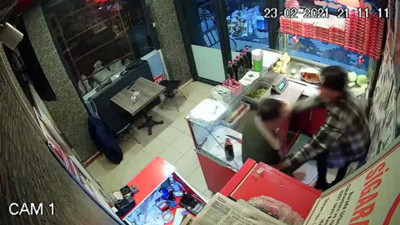 Afyon'daki çiğköfteci genç suskunluğunu bozdu. Tadı acı diye dayak yemişti