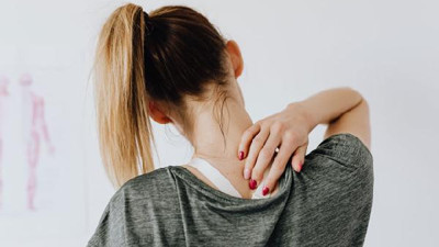 Doç. Dr. Sena Tolu boynu ağrıtan nedenleri sıraladı