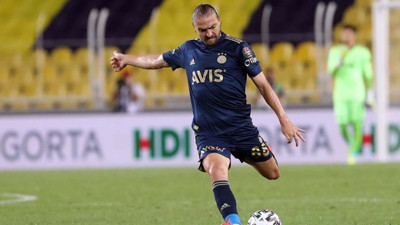 Fenerbahçe'de Caner Erkin bilmecesi