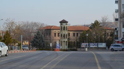 Türkiye'de ilk kez uygulandı. Şehir tamamen kapandı. Tek bir istisna var