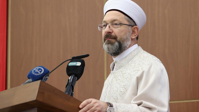 Koronaya yakalanan Diyanet İşleri Başkanı Ali Erbaş’ın son zamanlarda gittiği programlar. Sık sık programlara katılıyordu