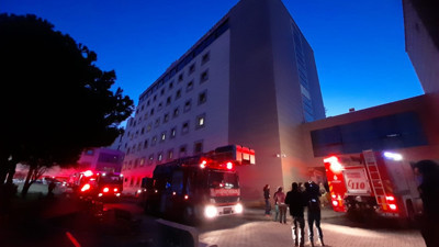 Zeynep Kamil Hastanesi'nde yangın. Hastalar tahliye edildi