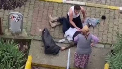 Bir gün değil 365 gün kadınlar günü olmalı. Ey kahraman Türk kadını sen yerde sürüklenmeye değil omuzlar üzerinde göklerde yükselmeye layıksın