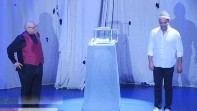 Rasim Öztekin kavuğu ona devretmişti. Şevket Çoruh'tan ustaya veda