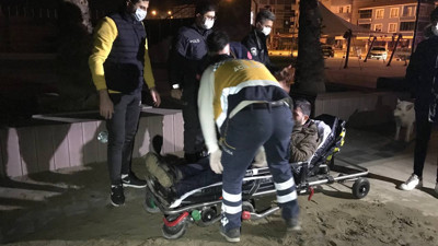 Denizden zorla ikna edilerek çıkarıldı