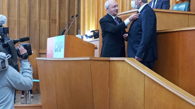 Cihangir İslam CHP'ye katıldı