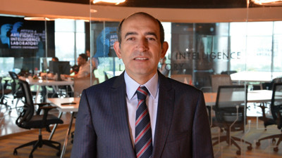 Atandıktan sonra oda masa direnişine devam eden Melih Bulu'yu Twitter askıya aldı