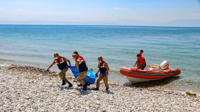 Van’daki tekne faciasında kaptandan pes dedirten savunma. 61 sığınmacı boğuldu