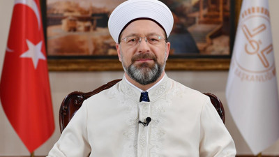 Diyanet İşleri Başkanı Ali Erbaş hastaneye kaldırıldı
