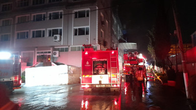 Arnavutköy'de kozmetik fabrikasında yangın