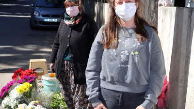 Oxford yalancısı kızdan yeni itiraf. Zavallı annesi mezarlıkta çiçek satıyor. O İstanbul’da paraları eziyordu