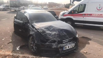 Meral Akşener’in konvoyunda kaza