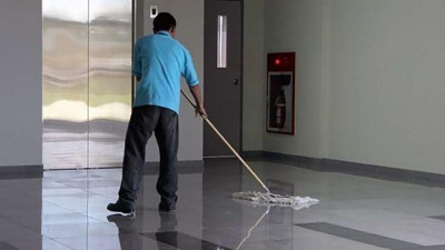 Umut Türkiye’si: Aya bir iki haydi dolmuş kalkıyor. Gerçek Türkiye: Temizlik işçisi olmak için 1143 kişi başvurdu