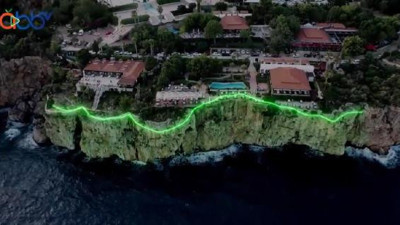 Falezleri ışıklandırdılar dünya hayran kaldı. Sadece 2 kişi kıskandı