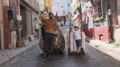 Kağıttan Hayatlar filminin konusu ne. Kağıttan Hayatlar yayınlandı mı. Kağıttan Hayatlar filminin oyuncuları