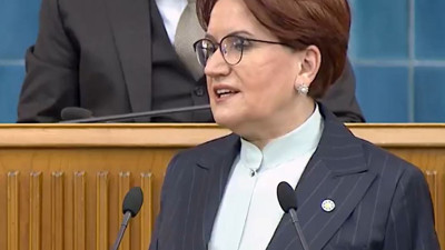 Akşener’den Erdoğan’a Mısır tepkisi. Tüm dış politikayı kankalıklarına endeksledi. Kala kala elimizde Rabia işareti kaldı