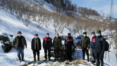 Kaçak avcılar suçüstü yakalandı