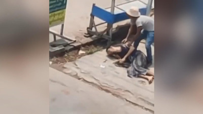 Myanmar kan gölüne döndü