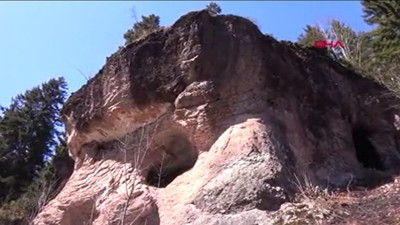 Trabzon'un Göbeklitepesi'nde talan. Kayaları parçalayıp heykelleri çaldılar