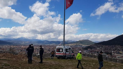 17 yaşındaki genç kız bıçaklanarak öldürüldü.