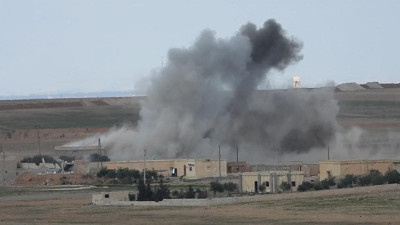 Fırtına obüsleri gümbür gümbür vuruyor. Teröristler darmadağın girecek delik arıyor. Kilis’e 2 roket attılar belalarını buldular