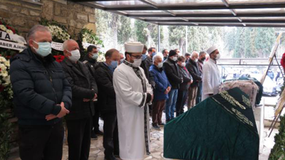 Hürriyet'in efsane ismi Seçkin Türesay son yolculuğuna uğurlandı