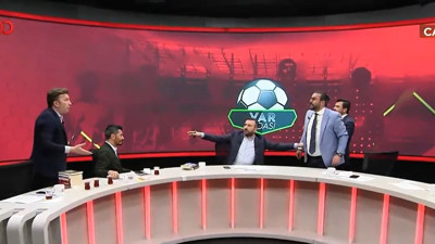 Emre Bol ile Evren Turhan canlı yayında yine kavga etti. Birbirlerinin üzerine yürüdüler