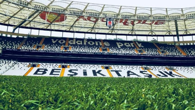 Dolmabahçe'de Beşiktaş ile Fenerbahçe arasında sezonun maçı. Şampiyonluk yolunda nefesler tutuldu