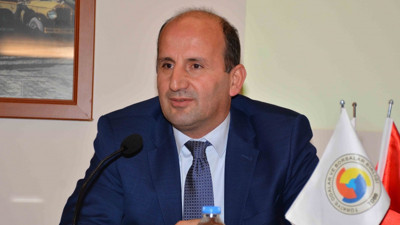 Dünya Gazetesi yazarı Kadıoğlu Naci Ağbal'ın görevden alınmasının maliyetini böyle açıkladı. 2 Atatürk Barajı, 7 tane Avrasya Tüneli, 1.800 km Hızlı Tren Hattı