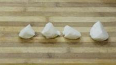 Sarısı olmayan yumurta kahvaltı sofrasındakileri şok etti. Daha neler göreceğiz neler işiteceğiz