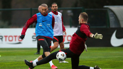 A milliler top başı yaptı