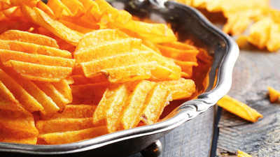 Bağırsakların ve midenin baş düşmanı 8 zararlı yiyecek