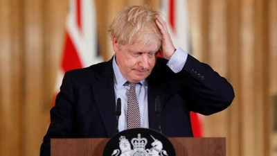 İngiltere Başbakanı Boris Johnson ağzından kaçırdı. Aşılarla ilgili şok ifadeler. Sözlerini anında geri aldı