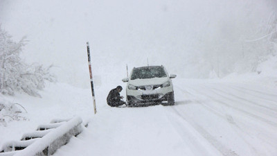 İnebolu'da 34 köy yolu ulaşıma kapandı