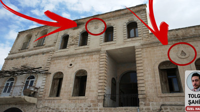 Nobel ödüllü Türk Bilim İnsanı Aziz Sancar’ın doğduğu evin duvarında ne yazıyor biliyor musunuz. Babası ve amcası yazmış