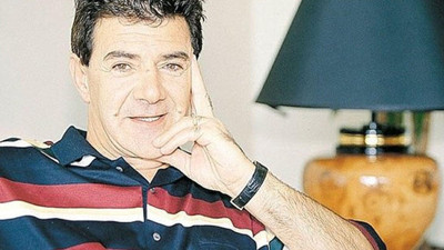 Kendisine tecavüz eden kişiyi açıklamıştı. Zerrin Özer'e Güner Ümit'ten sert tepki