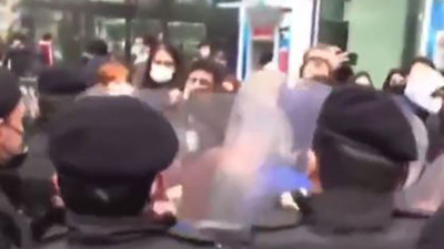 Boğaziçili öğrencilere polis müdahalesi