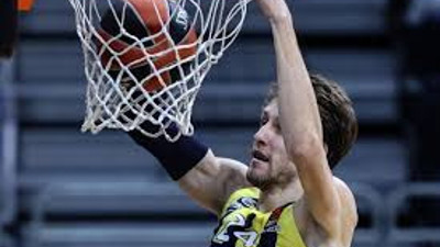 Fenerbahçe Beko 19'uncu galibiyetini aldı