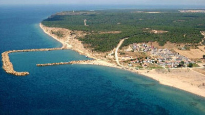 Doğa harikası Saros Körfezi Katar sevdasına kurban ediliyor. Kıyı talan edildi binlerce ağaç kesilecek